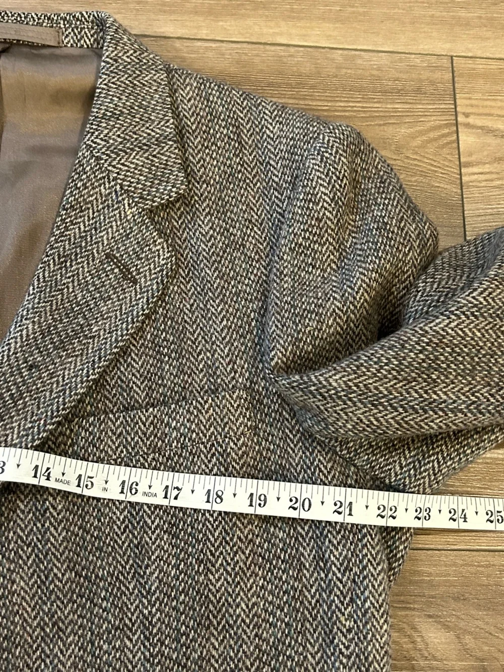 Woolmere 100% Wool Herringbone Sport Coat Elbow Patches Estimated Size 44 46R